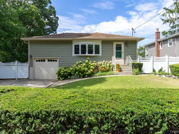 345 August Road, North Babylon, NY 11703