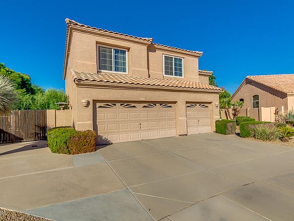2nd image of 893 N Brandon Dr