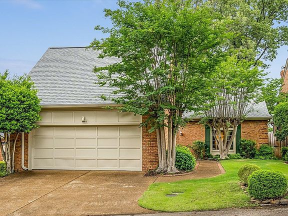 3rd image of 4640 Peppertree Ln