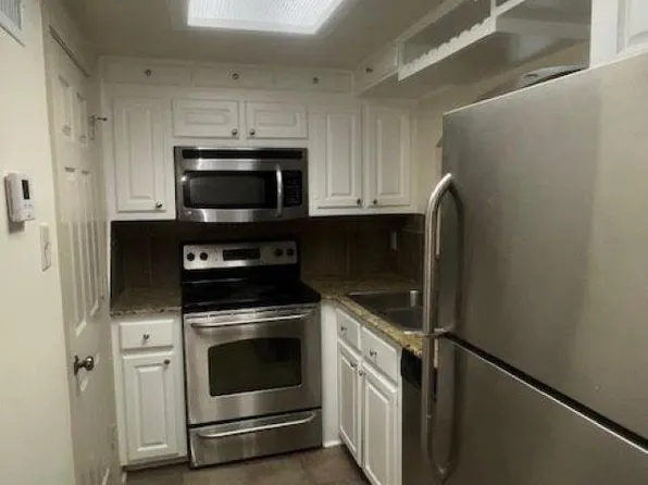 2045 N 3rd St, Baton Rouge, LA