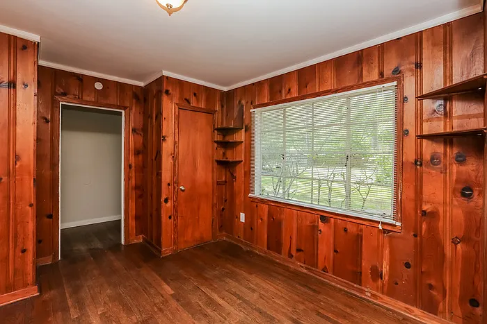 3 bed, 2.0 bath, 2076 sqft, $1,395 — Photo 4