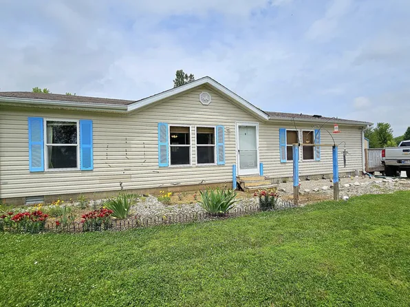 10694 W Hickory Ct, Quincy, IN 47456