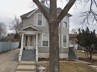 511 Center St #UPR, Elgin, IL 60120