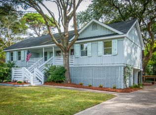 139 Sparrow Dr, Isle Of Palms, SC 29451