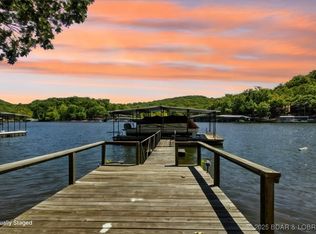 42 Shady Valley Rd, Sunrise Beach, MO 65079