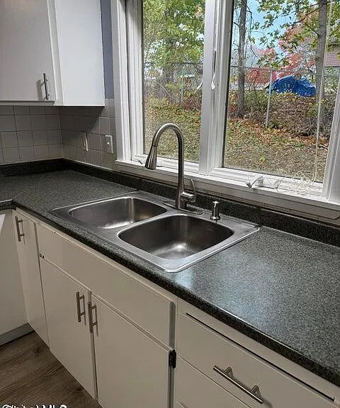 7 Elgin St #B — Photo 17