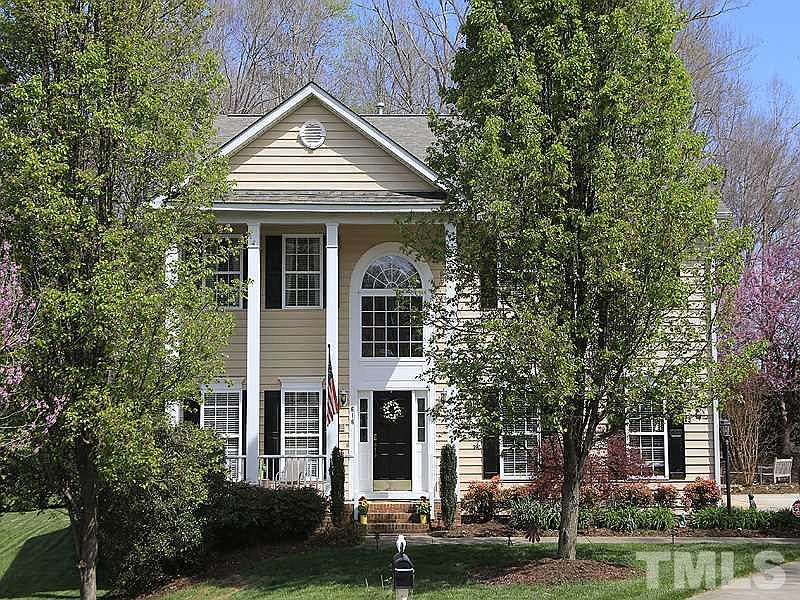 1st image of 616 Lemontree Ln