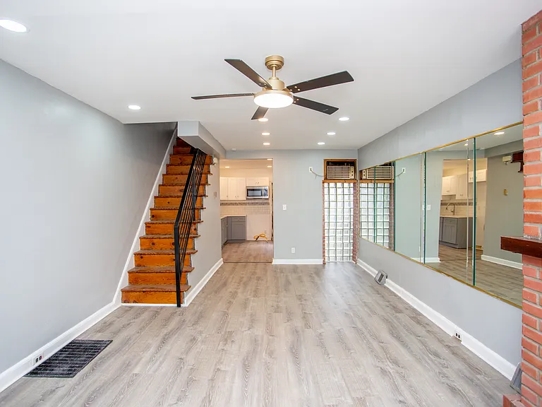 2465 N Garnet St — Photo 45