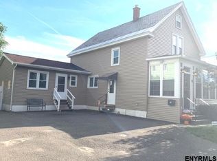 13 Cramond St, Albany, NY 12205
