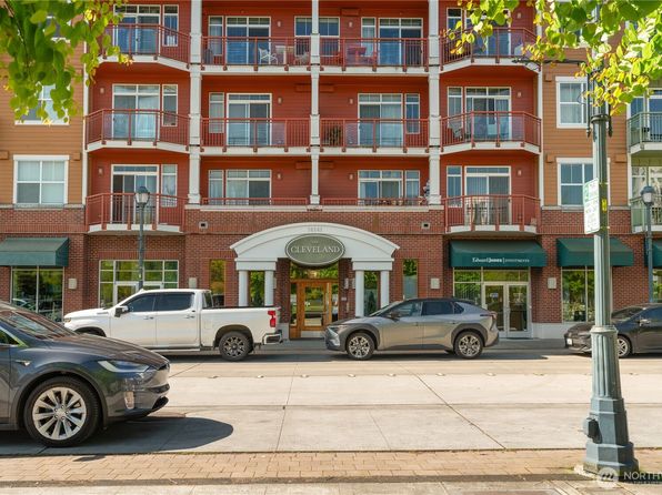 16141 Cleveland Street #317, Redmond, WA 98052