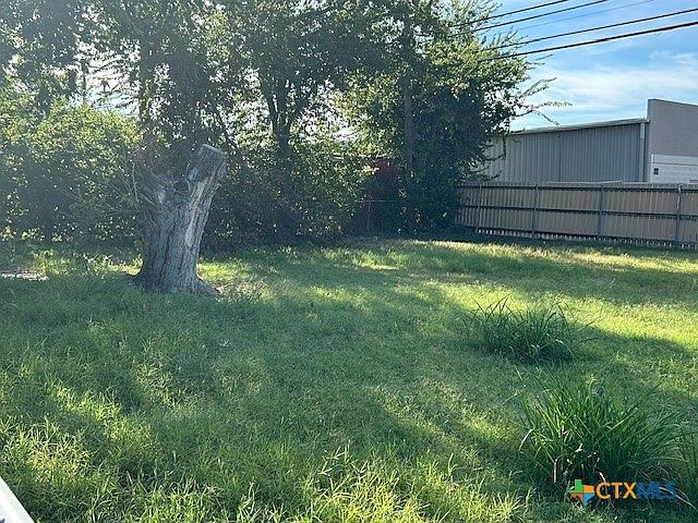 2nd image of 1709 Avalon Rd