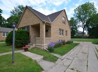 956 W Conger St, Whitewater, WI 53190