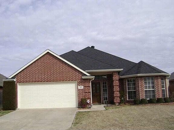 2nd image of 1181 Breezewood Dr