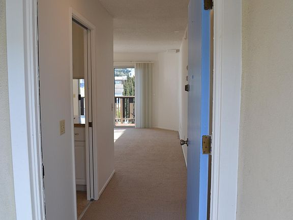 3rd image of 645 Laurel Ave APT 4