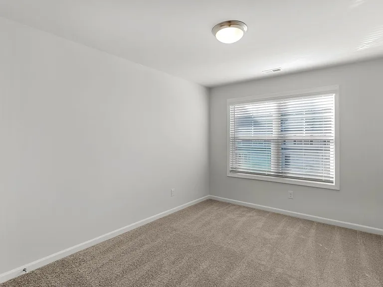 3926 Townes Blvd — Photo 24