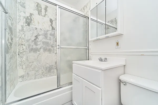 Rented by Living New York | media 23