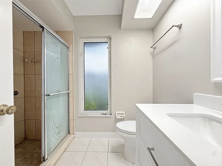 8221 Granada Blvd — Photo 18