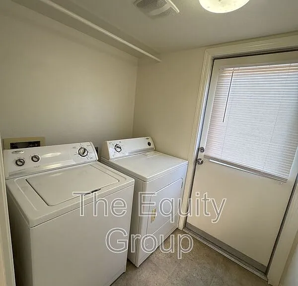 4223 W Walnut Ave #B — Photo 14