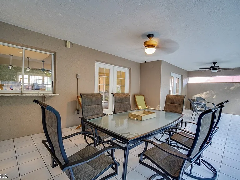 8831 Banyan Cove Cir — Photo 35
