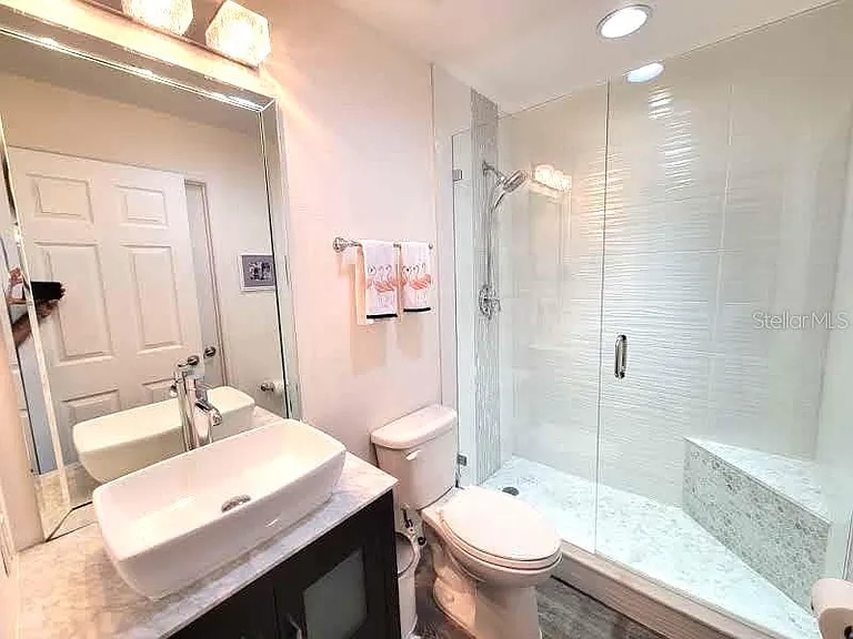 7296 Marathon Dr #404 — Photo 33