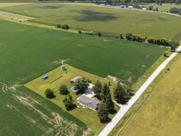 30364 250th St, Eldora, IA 50627