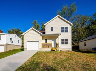 6000 Capri Dr, Cincinnati, OH 45224