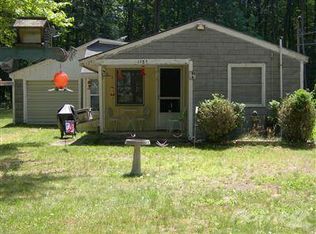 1985 Wolf Lake Dr, Baldwin, MI 49304