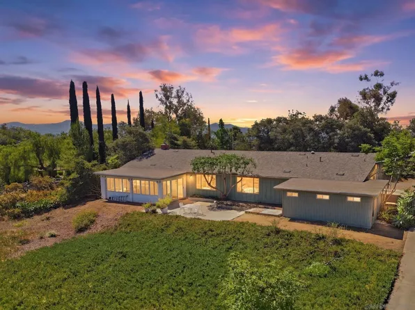 133 La Cresta Heights Rd, El Cajon, CA 92021