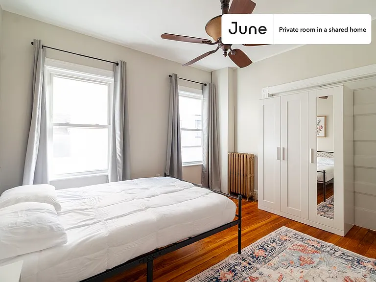 41 Brook St #D — Photo 2
