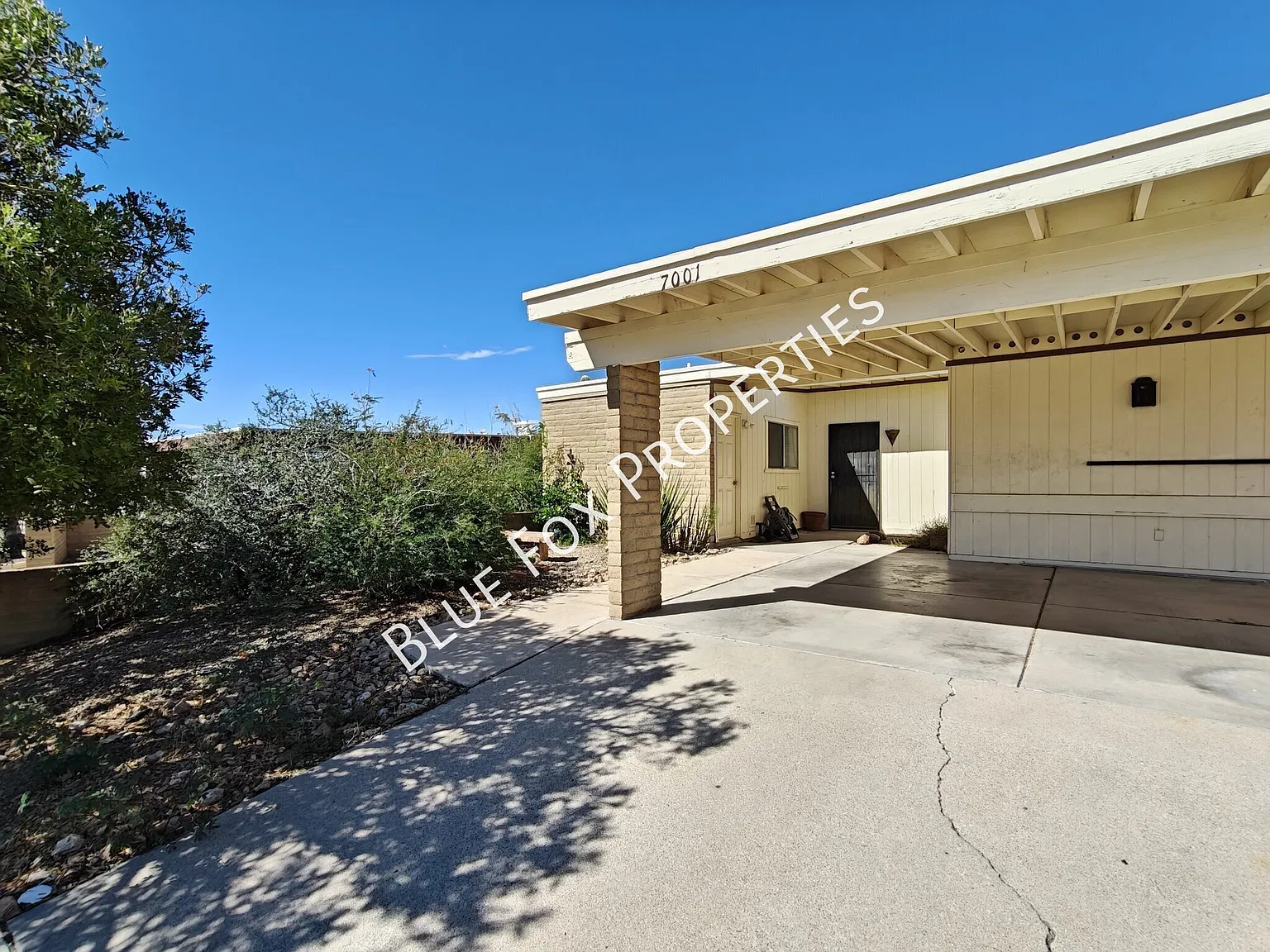7001 N Village View Dr — Photo 2