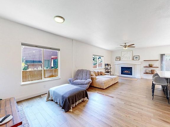 2nd image of 605 Saint Andrews Dr