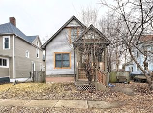 716 15th St, Rock Island, IL 61201