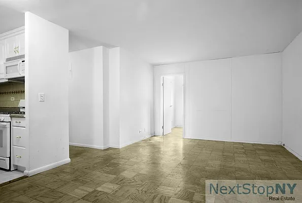 Rented by NextStopNY | media 2
