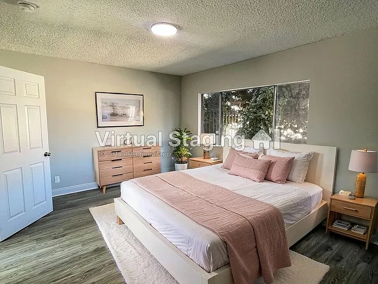 11530 S Normandie Ave — Photo 3
