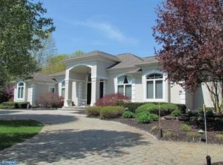 9 Shawnee Dr, Wenonah, NJ 08090