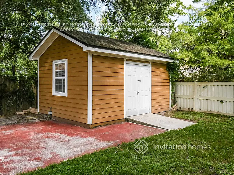 9044 Camshire Dr — Photo 20