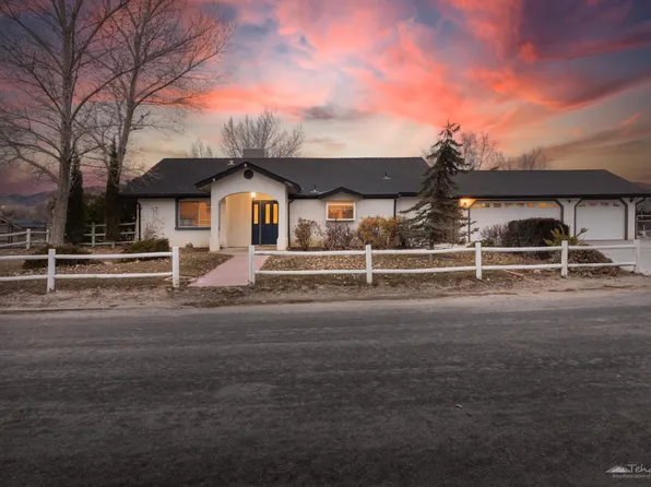 19801 Breeze Pl, Tehachapi, CA 93561