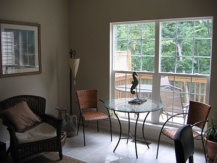 4th image of 112 Hemlock Dr
