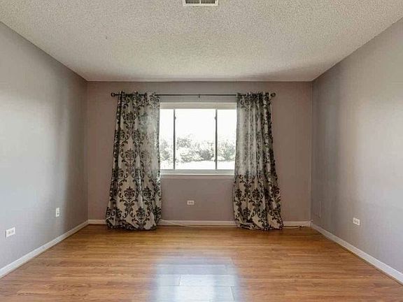 4th image of 1452 Carol Ct APT 1B