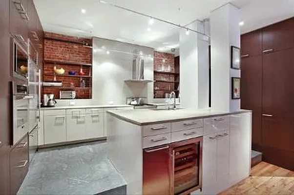 Sold by Corcoran | media 24