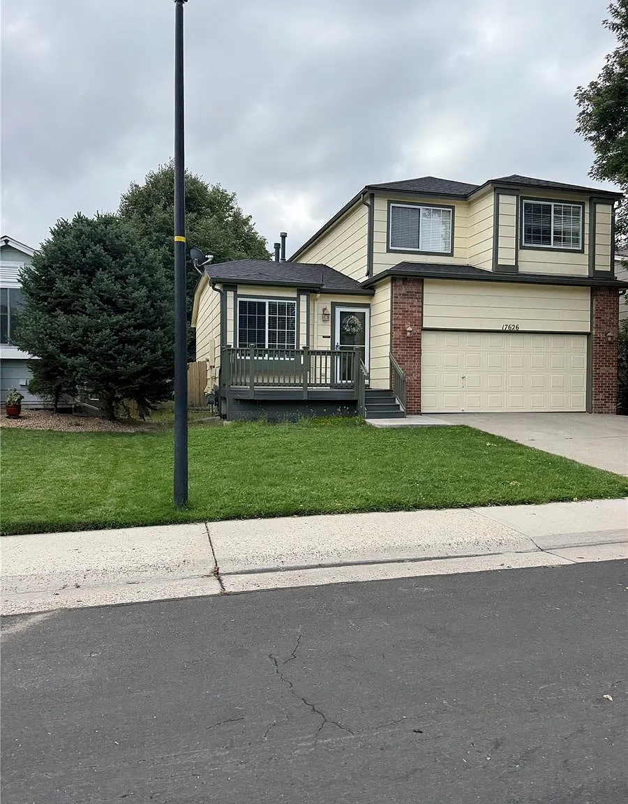3 bed, 2.5 bath, 2029 sqft, $2,900 — Photo 1