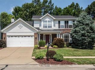5165 Kings Park Dr, Saint Louis, MO 63129