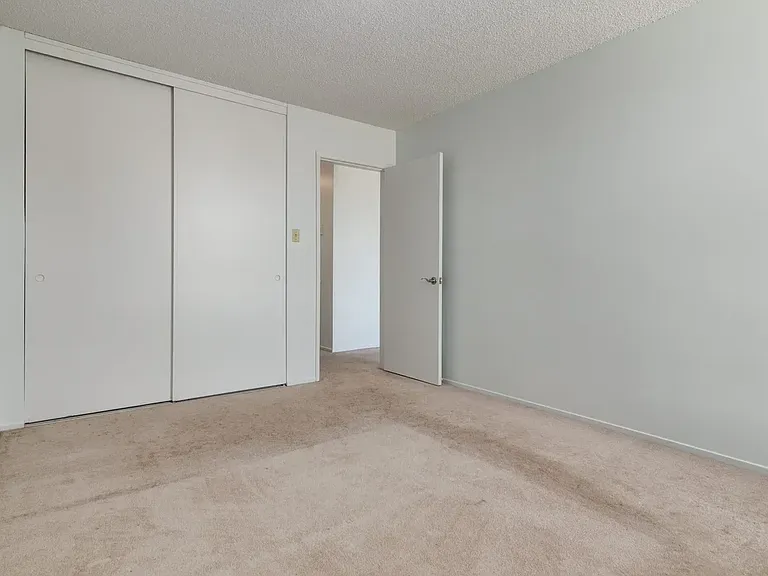 2010 Hope St SW #104 — Photo 38