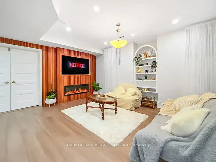 1328 Aymond Cres #BASEMENT — Photo 9