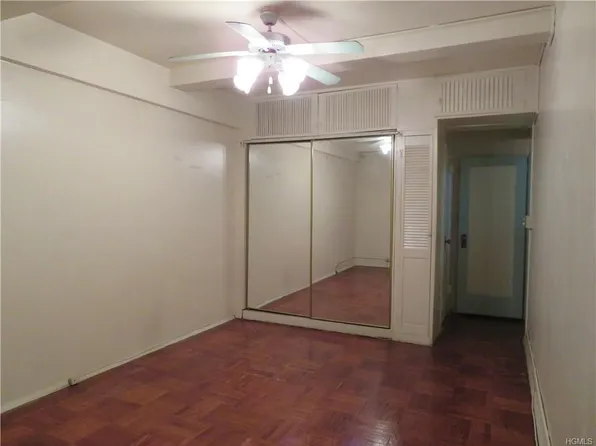 1558 Unionport Rd APT 5H, Bronx, NY 10462