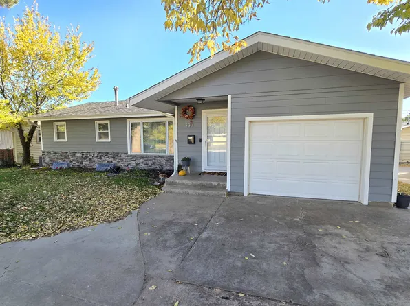 330 W 27th St, Hays, KS 67601