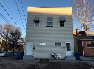 1521 Clawson St, Alton, IL 62002