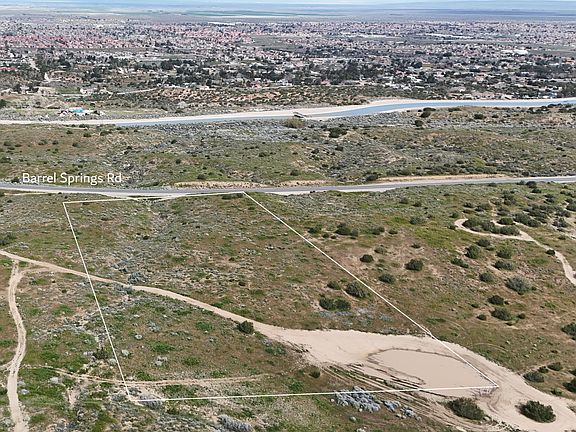 3rd image of Barrel Springs Rd