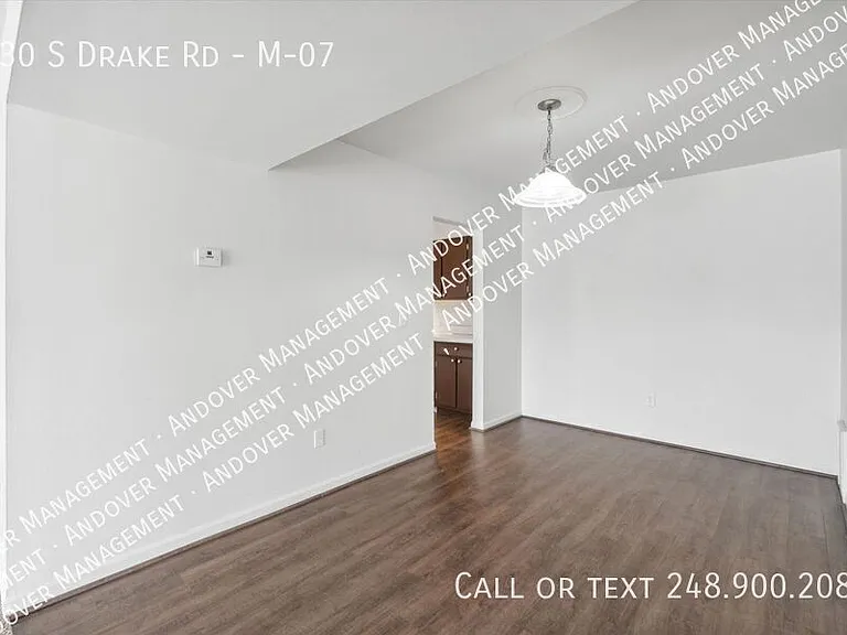 330 S Drake Rd #M-07 — Photo 40