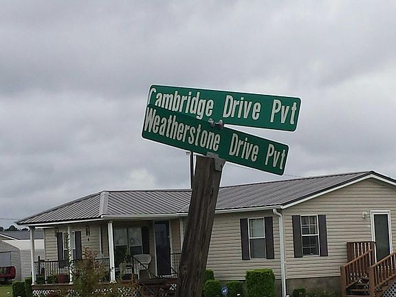 5th image of 63 Cambridge Dr